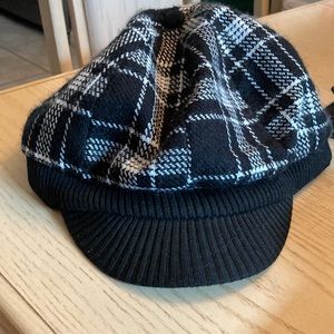 New. Steve Madden Knit Cabbie Hat